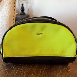 Nike Men's Black and Neon Yellow Toiletry Bag